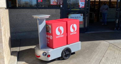 albertsons-taps-tortoise-for-remote-controlled-grocery-delivery-robots-[techcrunch]