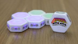 save-20%-on-blinks,-the-tabletop-game-from-the-future-–-cnet-[cnet]