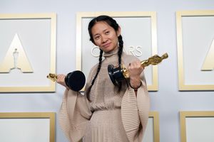 oscars-2021:-nomadland’s-chloe-zhao-scoops-historic-best-director-win-–-cnet-[cnet]