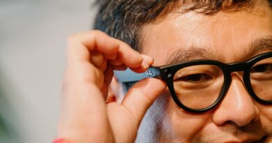 hands-on-with-the-next-generation-ray-ban-meta-smart-glasses-[venturebeat]