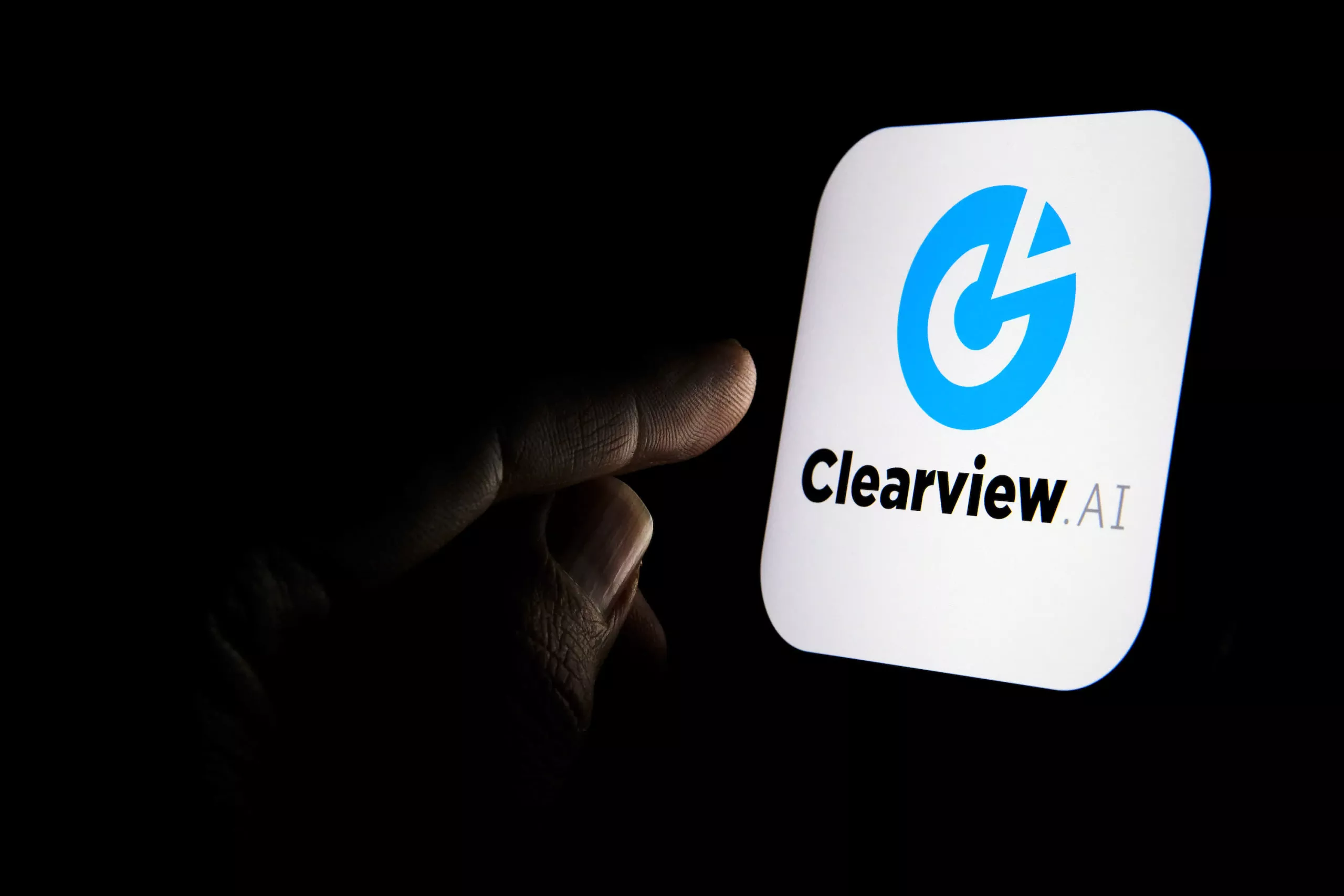 clearview-ai-wants-to-pay-americans-pennies-in-company-equity-for-violating-their-privacy-[techspot]