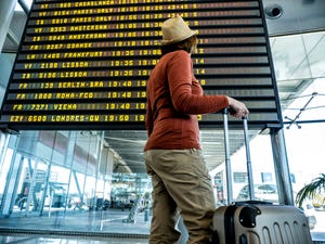 air-travel-delays-and-flight-cancellations:-how-to-avoid-them-and-get-money-back-when-they-happen-[cnet]
